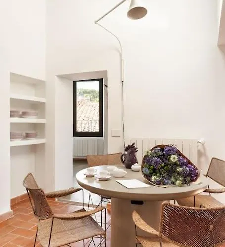 Casa Garibaldi, A Burghesius * Rom