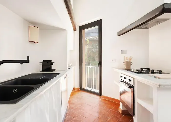Casa Garibaldi, A Burghesius Apartment *