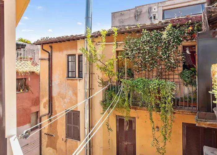 Casa Garibaldi, A Burghesius